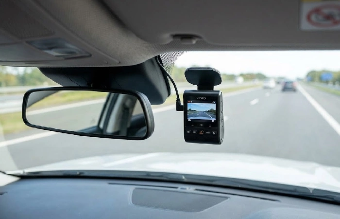 Viofo A329S 4K dash cam mounted on windshield
